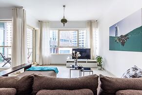 Unique & Stylish 1BR w/ Incomparable Marina Views!