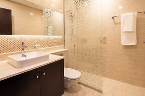 Stunning 2BR With Study in Prime Downtown Dubai - Sleeps 5!
