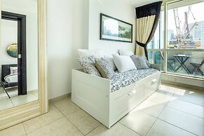 Striking 1BR in Dubai Marina - Minutes From Beach
