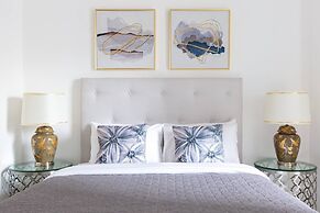 Visually Stunning 2BR in Dubai Marina - Sleeps 5!