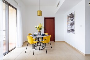 Radiant & Alluring 1BR Apartment W/ Marina Views