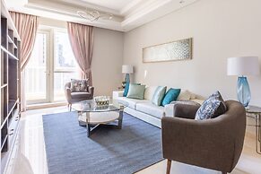 Superb & Incomparable 2BR With Study in the Heart of Downtown Dubai!