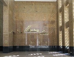 Superb & Incomparable 2BR With Study in the Heart of Downtown Dubai!