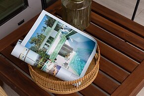 Spacious & Ornate 1BR Apt In Jaddaf Waterfront