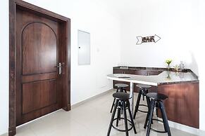 Spectacular Al Wasl Villa - With Private Pool