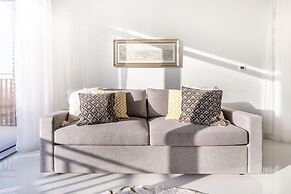 Stylish & Sophisticated 1BR in Downtown Dubai