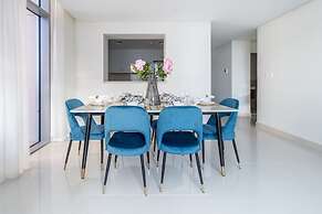 Stylish & Sophisticated 1BR in Downtown Dubai
