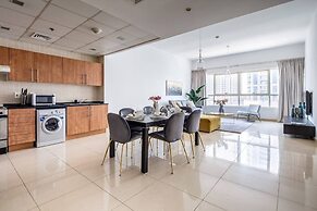 Timelessly Modern 3BR w/ Fascinating Marina Views!