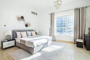 Timelessly Modern 3BR w/ Fascinating Marina Views!