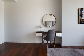 Upscale 3BR Apartment In Prime Location - City Walk