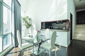 Unique 1BR Loft in Dubai Marina!