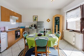 Apartments Budzyn