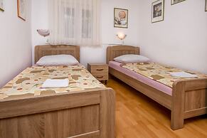 Apartments Cvitic