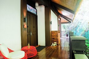Lihim Resorts