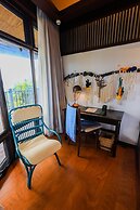 Lihim Resorts