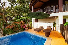 Lihim Resorts