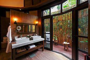 Lihim Resorts
