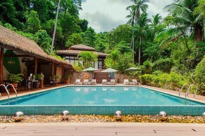 Lihim Resorts