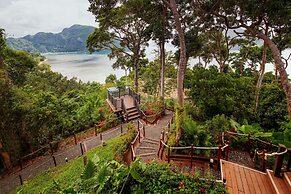 Lihim Resorts