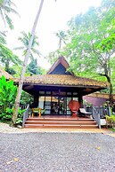 Lihim Resorts