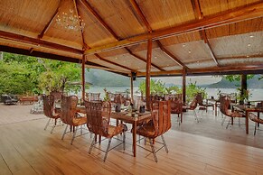 Lihim Resorts