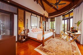Lihim Resorts
