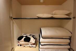 J hotel