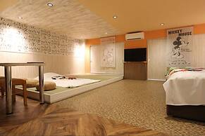 J hotel