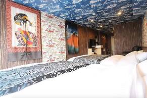 J hotel