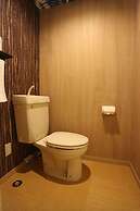 J hotel