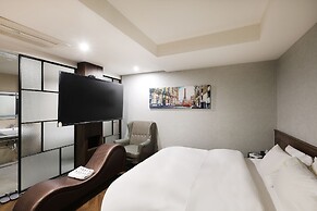 Mind Hotel