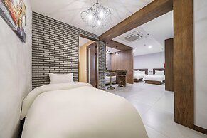 Mind Hotel