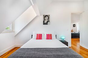 Premium River View Apartment