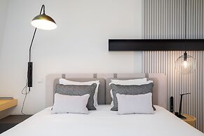 Prime Location Luxury Apartment