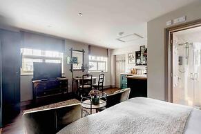 1 Bed Studio Sleeps 2 -patio -garden -dogs Ok