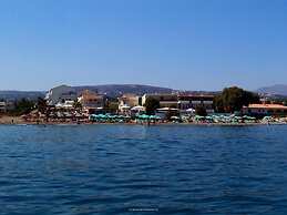 Apartment for 4 Persons, Swimming Pool, Near the Beach