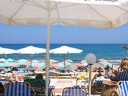 Apartment for 3 Persons, With Swimming Pool, Near the Beach