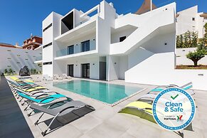 Luxury 47 - Deluxe Villa