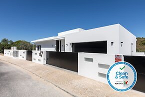 Luxury 47 - Deluxe Villa