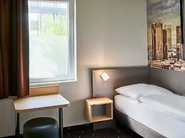 B&B Hotel Frankfurt-West