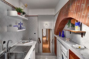 49 Little House