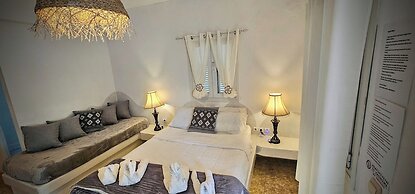 Room in Studio - Pleasure Studios1 Person 3