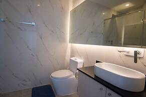 Luxury Lagoon 1Bedroom Apartment