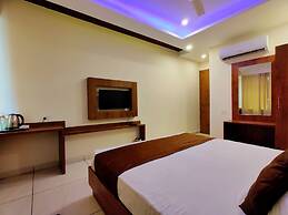 Hotel Divine Residency by VARSHRI
