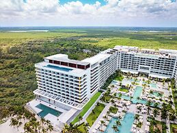 Garza Blanca Resort & Spa Cancun