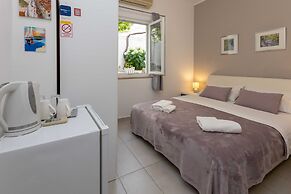 Rooms Batina