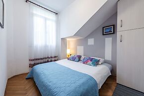 Apartment Ivona With Teracce