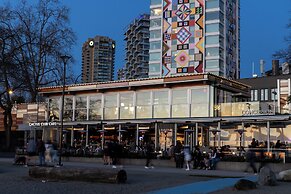 Revival English Bay, Vancouver