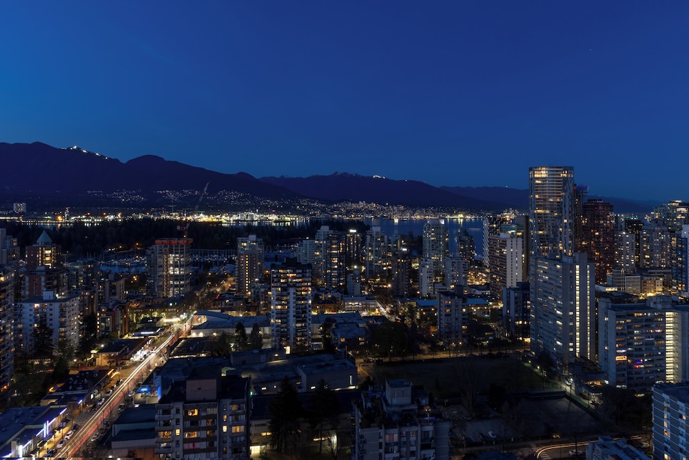 Revival English Bay, Vancouver