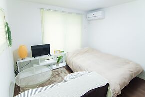 Base Hanegi Apartment